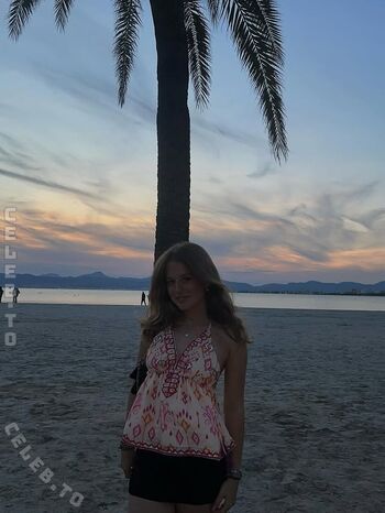 Full leaked Pauline gck private onlyfans photo