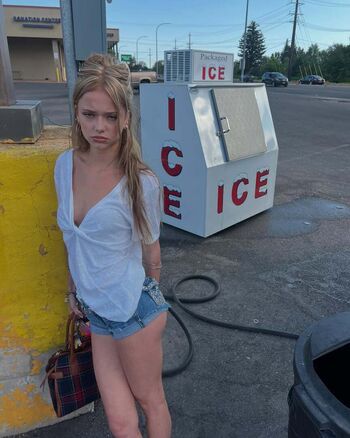 Full leaked Payton howell private photo