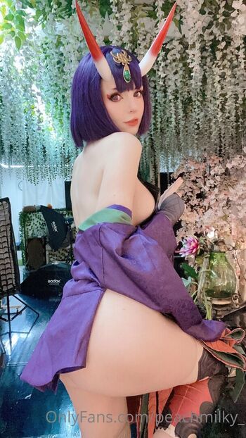 Full leaked Peach milky page private photo