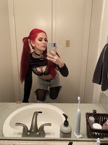 Full leaked Peach taste private photo