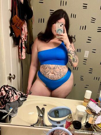 Full leaked Peach private photo