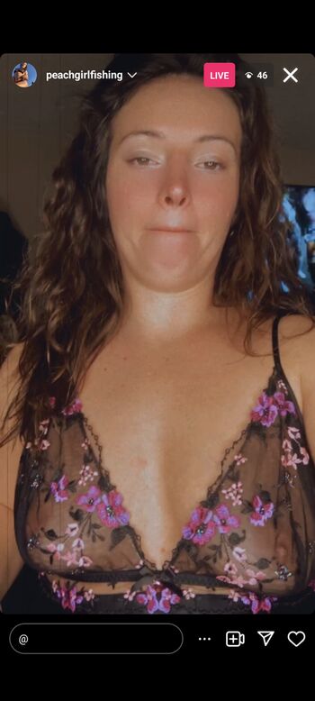 Full leaked Peachgirlfishing private photo