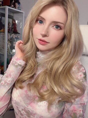 Full leaked Peachmilky page private photo