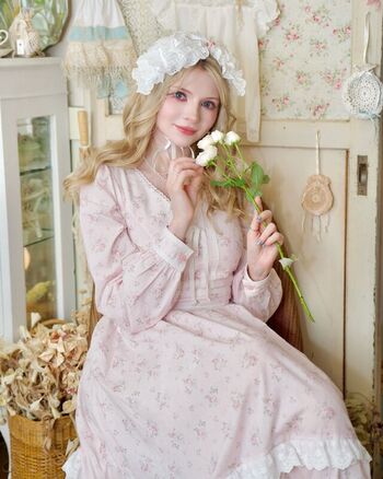 Full leaked Peachmilky page private photo