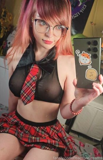 Full leaked Peachyxdreams page private photo