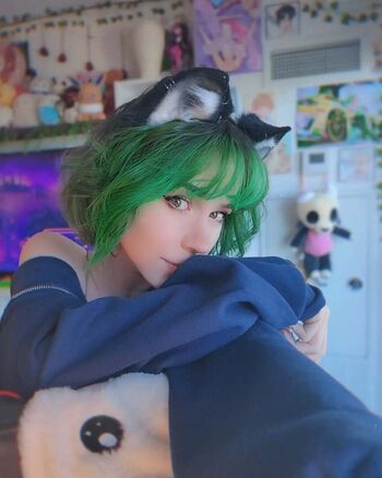 Full leaked Pearythecatapus private onlyfans photo