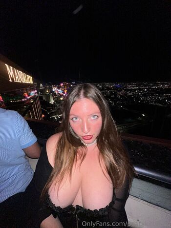 Full leaked Peatykittykiss private photo
