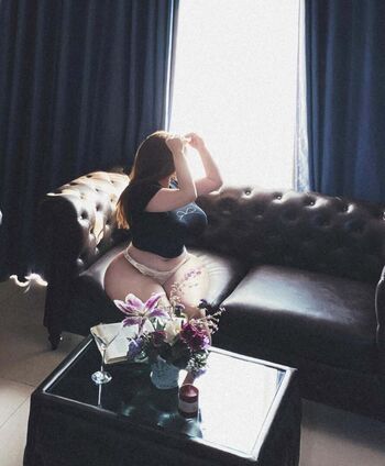 Full leaked Pee nurse private onlyfans photo