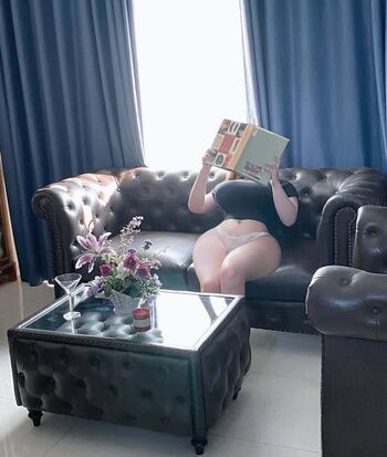 Full leaked Pee nurse private onlyfans photo