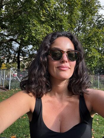 Full leaked Pelin akil private onlyfans photo