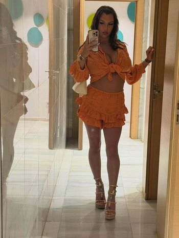 Full leaked Penelope horton page private photo
