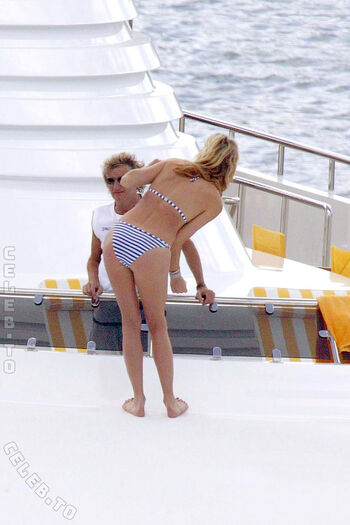 Full leaked Penny lancaster page private onlyfans photo