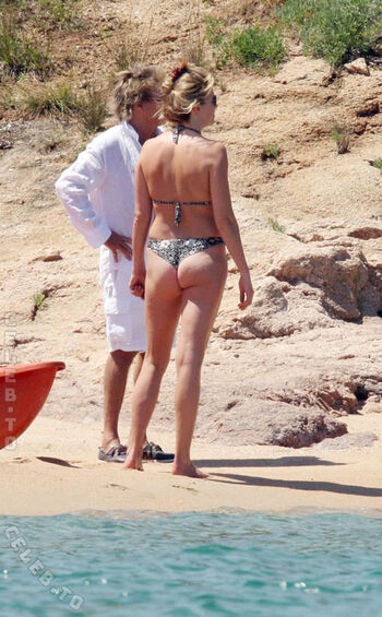 Full leaked Penny lancaster private onlyfans photo