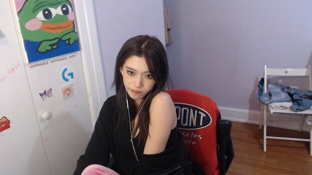 Full leaked Penpuin private photo