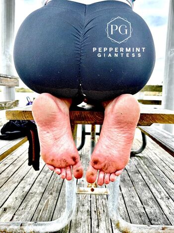 Full leaked Peppermintgiantess private photo