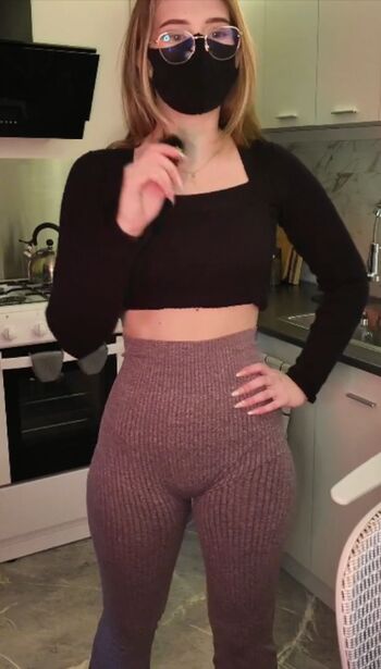 Full leaked Perlinna private photo