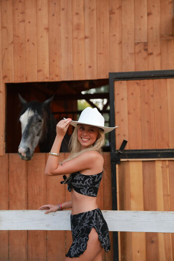 Full leaked Petite and perfect private onlyfans photo