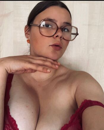 Full leaked Petitesaloppppppe private photo