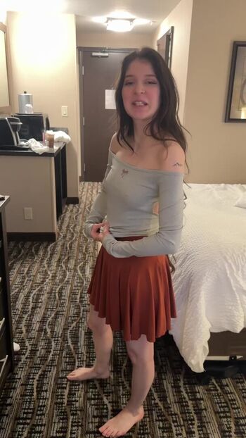 Full leaked Petitslim private photo