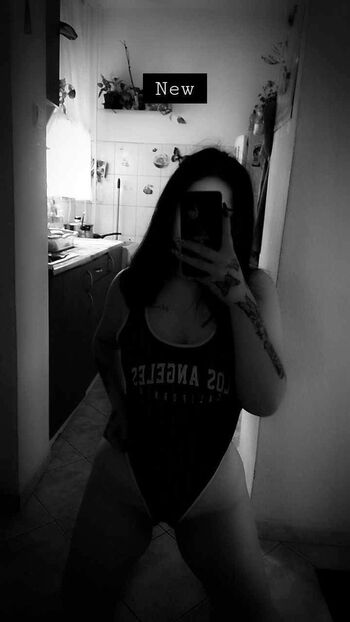 Full leaked Petratimea private photo