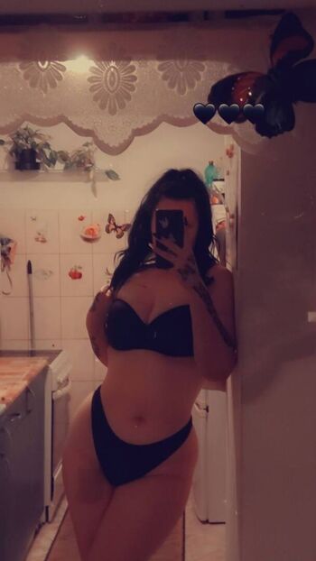 Full leaked Petratimea private photo