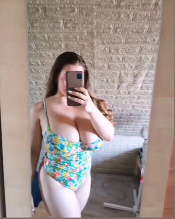 Full leaked Petratimea private photo