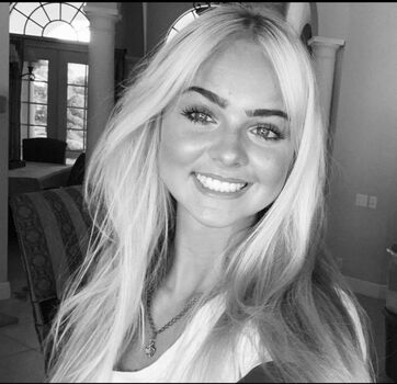 Full leaked Peyton blomquist private photo