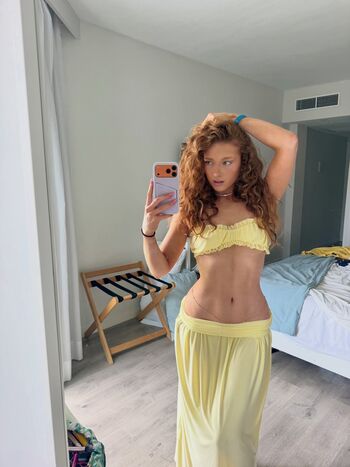 Full leaked Pheobeisginger private photo
