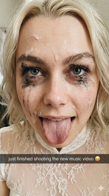 Full leaked Phoebe bridgers private onlyfans photo