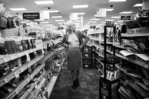 Full leaked Phoebe bridgers private photo