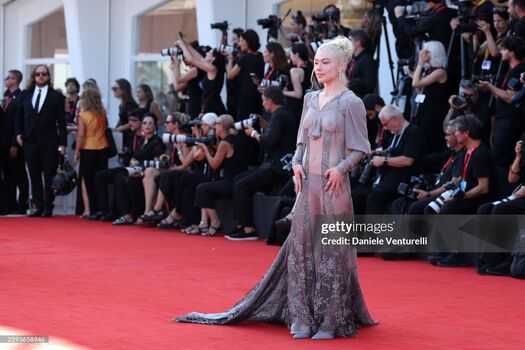 Full leaked Phoebe bridgers page private photo