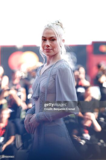 Full leaked Phoebe bridgers page private photo