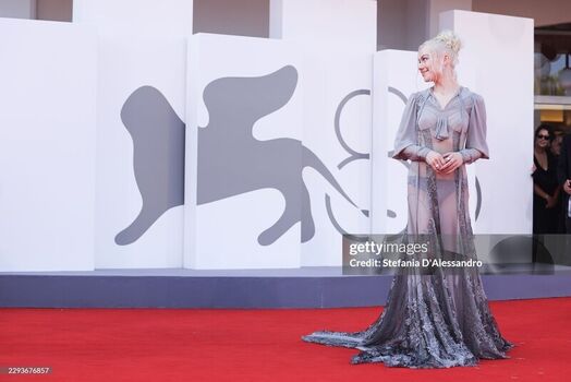 Full leaked Phoebe bridgers private photo
