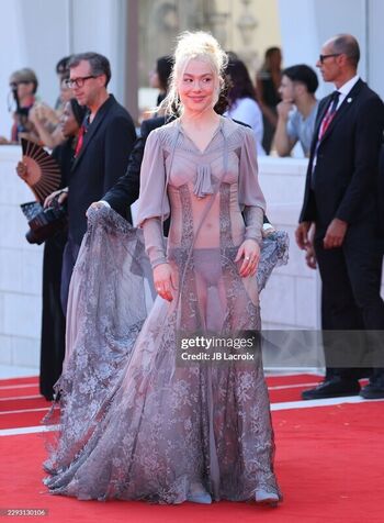 Full leaked Phoebe bridgers private photo