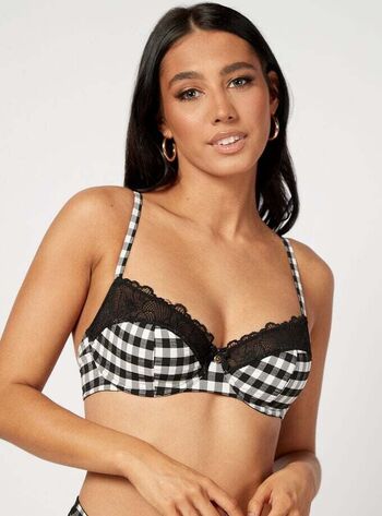 Full leaked Phoebe peers private photo