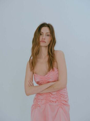 Phoebe Tonkin