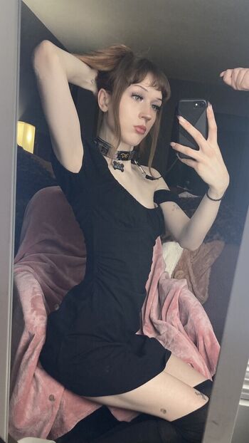 Full leaked Phoebefawn private photo