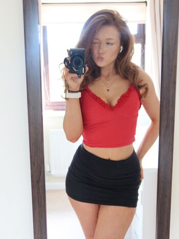 Full leaked Phoebeisginger page private onlyfans photo