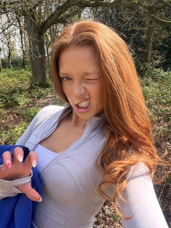 Full leaked Phoebeisginger page private photo