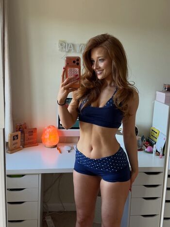 phoebeisginger