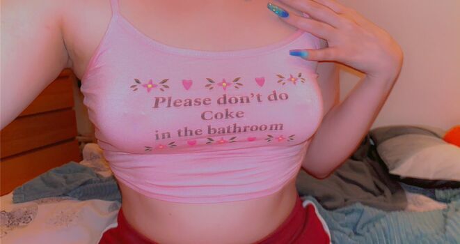 Full leaked Phoebslynx private photo