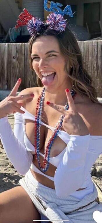 Full leaked Pierson private photo