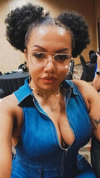 Full leaked Pikachulita private onlyfans photo