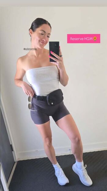 Full leaked Pilotemilie private photo