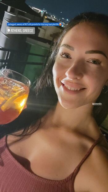 Full leaked Pilotemilie private photo