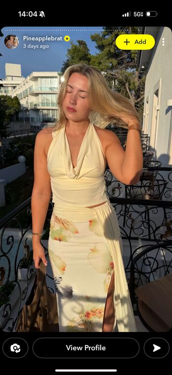 Full leaked Pineapplebrat private photo