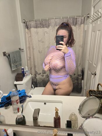 Full leaked Pineappleshawty private onlyfans photo