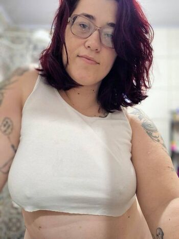 Full leaked Pink nerd private photo
