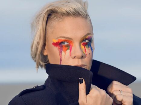 Full leaked Pink page private photo