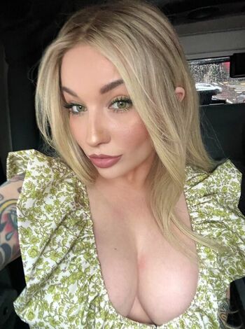 Full leaked Pinkbunny poison page private photo